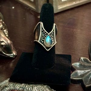 Acid Queen Rygel Ring size 9. (Fits closer to an 8.5)